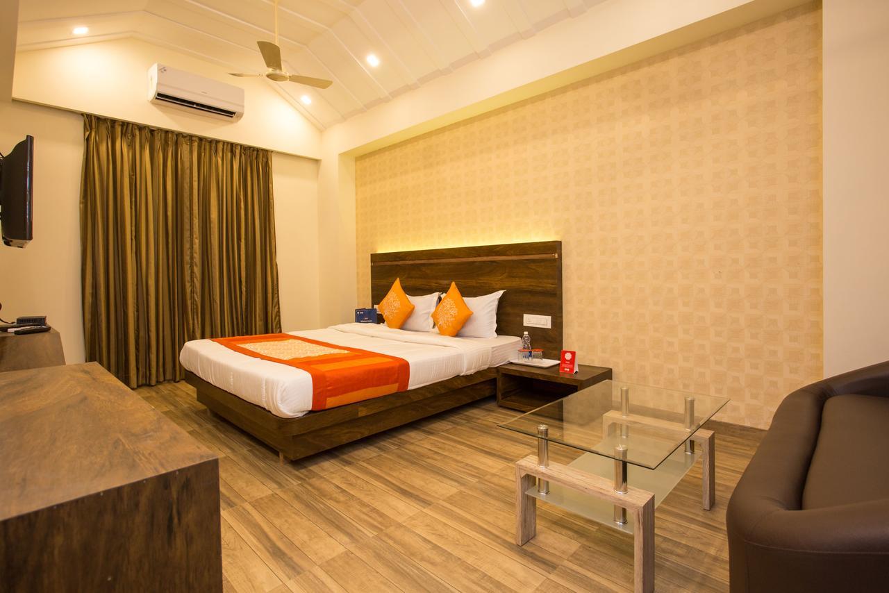 Hotel Oyo 7156 Hill View Residency à Navi Mumbai Extérieur photo