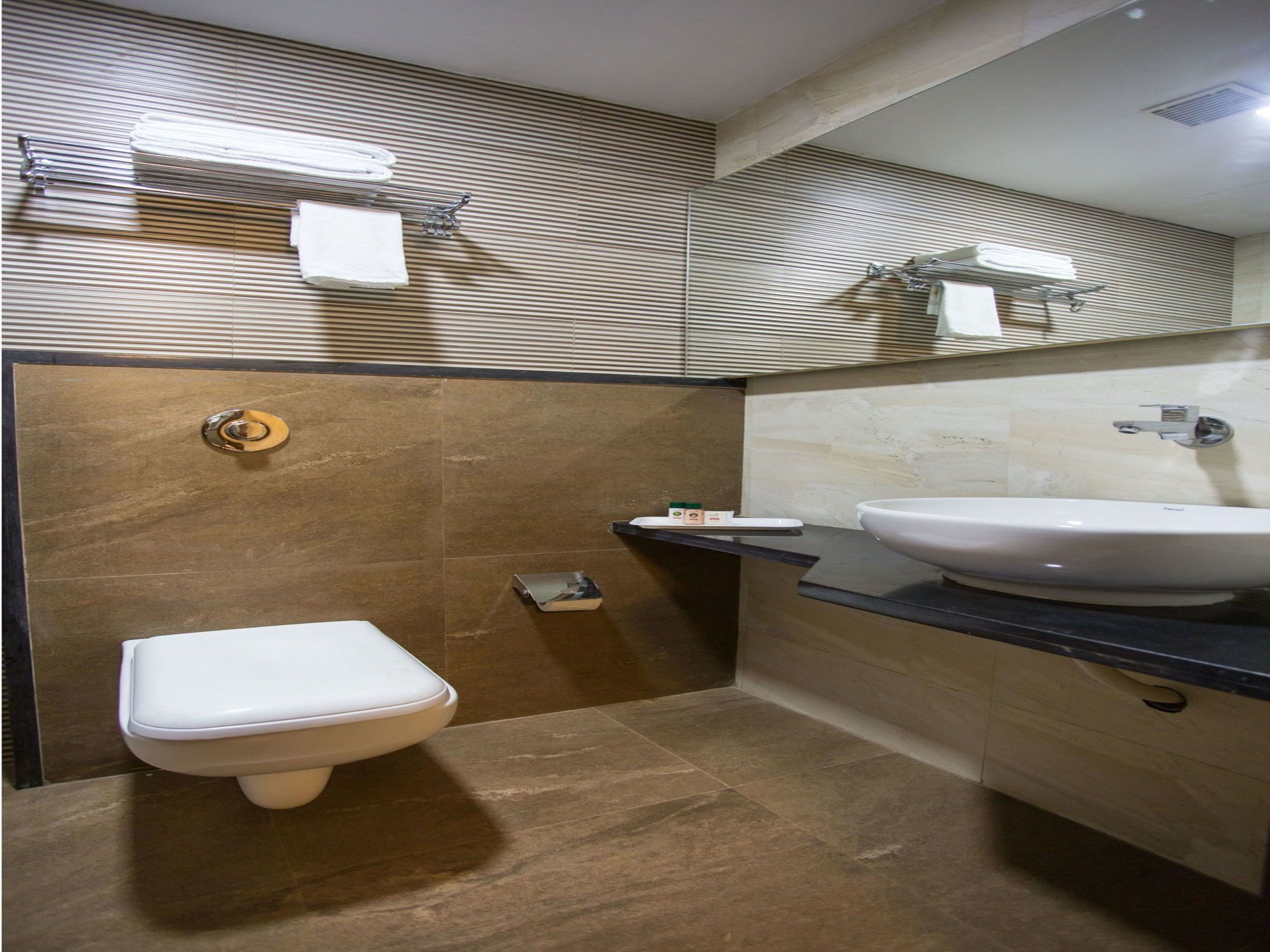 Hotel Oyo 7156 Hill View Residency à Navi Mumbai Extérieur photo